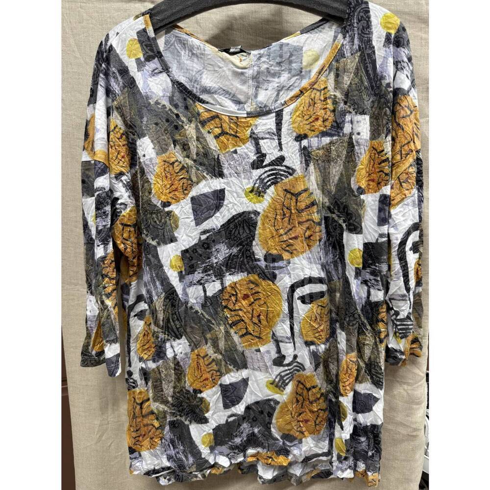 NEW SHANA APPAREL women's crinkle top in gray/mustard